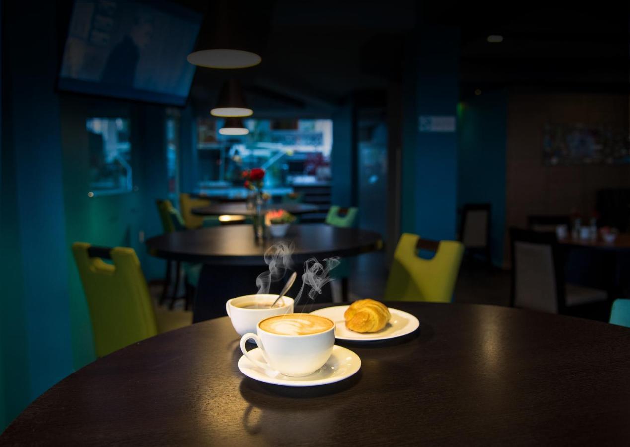Camino Plaza Hotel Кочабамба Екстериор снимка