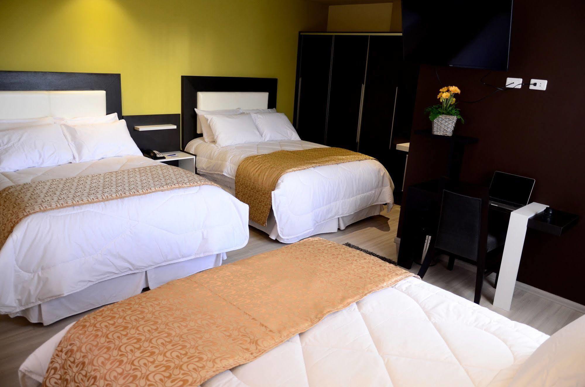 Camino Plaza Hotel Кочабамба Екстериор снимка