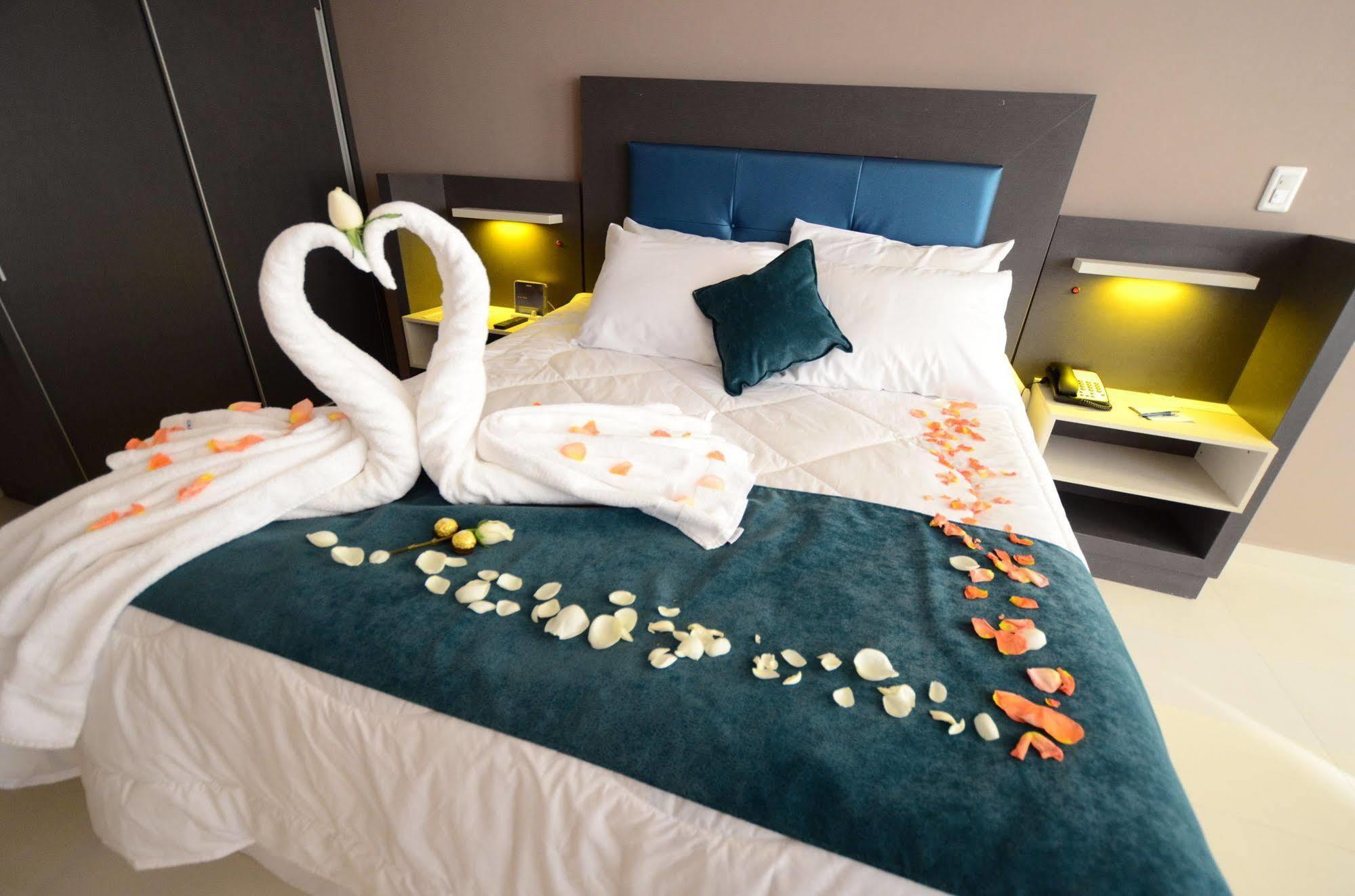 Camino Plaza Hotel Кочабамба Екстериор снимка