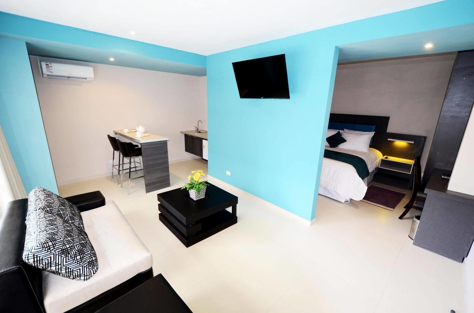 Camino Plaza Hotel Кочабамба Екстериор снимка
